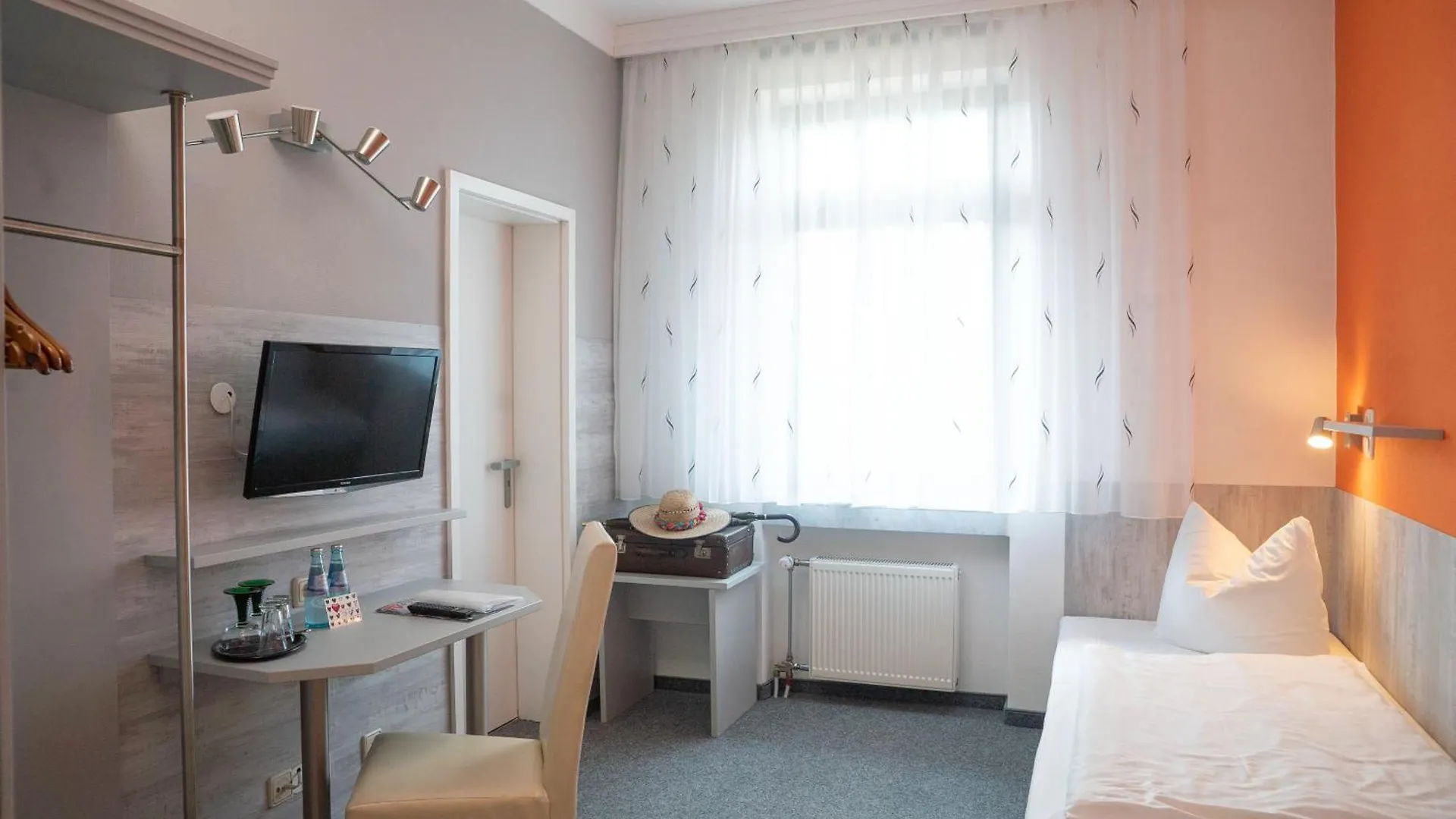 Hotel Adagio Leipzig 3*,